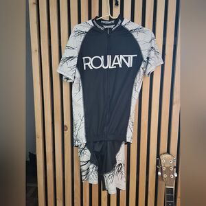 Roulant Black and White Men's Rashguard